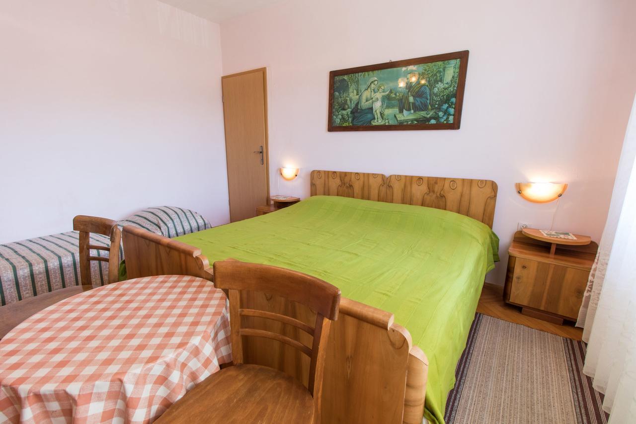 Apartment Anton Cres Dış mekan fotoğraf